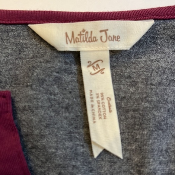 Matilda Jane Floral sleeved v-neck tee medium Like New - Picture 4 of 5